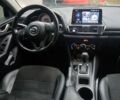 Белый Мазда 3, объемом двигателя 2 л и пробегом 165 тыс. км за 10200 $, фото 3 на Automoto.ua
