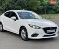 Белый Мазда 3, объемом двигателя 2 л и пробегом 200 тыс. км за 9600 $, фото 1 на Automoto.ua