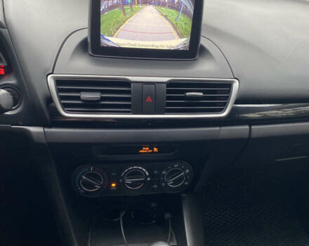 Білий Мазда 3, об'ємом двигуна 2 л та пробігом 175 тис. км за 9000 $, фото 24 на Automoto.ua