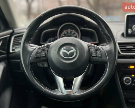 Белый Мазда 3, объемом двигателя 2 л и пробегом 119 тыс. км за 12650 $, фото 7 на Automoto.ua