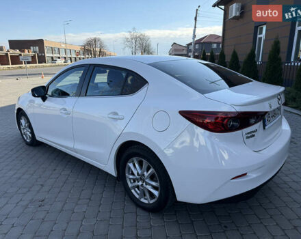 Белый Мазда 3, объемом двигателя 2 л и пробегом 114 тыс. км за 10900 $, фото 9 на Automoto.ua