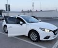 Белый Мазда 3, объемом двигателя 2 л и пробегом 178 тыс. км за 10803 $, фото 1 на Automoto.ua