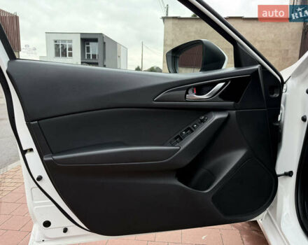 Белый Мазда 3, объемом двигателя 1.5 л и пробегом 98 тыс. км за 14300 $, фото 28 на Automoto.ua