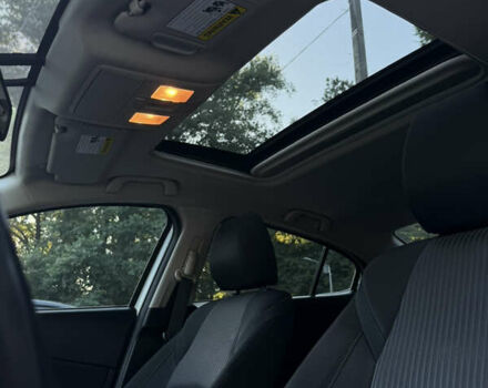 Белый Мазда 3, объемом двигателя 2 л и пробегом 129 тыс. км за 11000 $, фото 6 на Automoto.ua