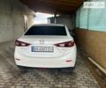 Білий Мазда 3, об'ємом двигуна 1.5 л та пробігом 159 тис. км за 10000 $, фото 6 на Automoto.ua