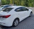 Белый Мазда 3, объемом двигателя 2 л и пробегом 174 тыс. км за 9600 $, фото 3 на Automoto.ua