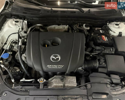 Белый Мазда 3, объемом двигателя 2 л и пробегом 114 тыс. км за 10900 $, фото 24 на Automoto.ua
