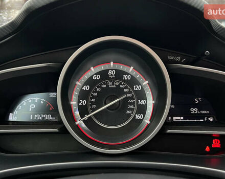 Белый Мазда 3, объемом двигателя 2 л и пробегом 119 тыс. км за 12650 $, фото 12 на Automoto.ua