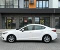 Белый Мазда 3, объемом двигателя 2 л и пробегом 111 тыс. км за 10700 $, фото 3 на Automoto.ua