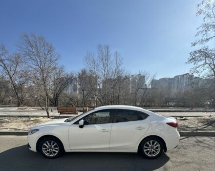 Белый Мазда 3, объемом двигателя 1.5 л и пробегом 80 тыс. км за 10800 $, фото 2 на Automoto.ua