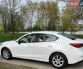Белый Мазда 3, объемом двигателя 2 л и пробегом 156 тыс. км за 10200 $, фото 5 на Automoto.ua