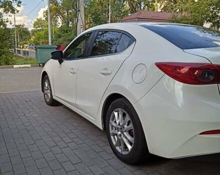 Белый Мазда 3, объемом двигателя 2 л и пробегом 174 тыс. км за 9600 $, фото 4 на Automoto.ua