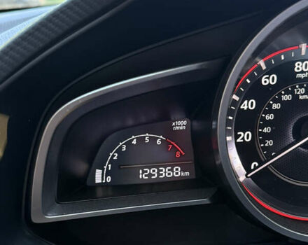 Белый Мазда 3, объемом двигателя 2 л и пробегом 129 тыс. км за 11000 $, фото 13 на Automoto.ua