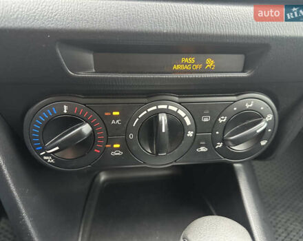 Белый Мазда 3, объемом двигателя 2 л и пробегом 173 тыс. км за 8700 $, фото 40 на Automoto.ua