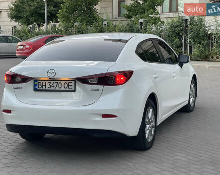Белый Мазда 3, объемом двигателя 2 л и пробегом 200 тыс. км за 10500 $, фото 5 на Automoto.ua