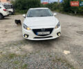 Белый Мазда 3, объемом двигателя 2 л и пробегом 204 тыс. км за 10500 $, фото 1 на Automoto.ua