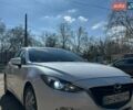 Белый Мазда 3, объемом двигателя 2 л и пробегом 111 тыс. км за 10700 $, фото 3 на Automoto.ua
