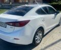 Білий Мазда 3, об'ємом двигуна 2 л та пробігом 166 тис. км за 12900 $, фото 4 на Automoto.ua