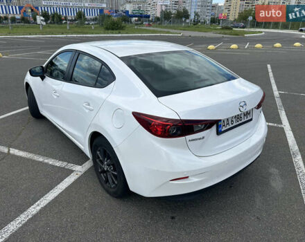 Білий Мазда 3, об'ємом двигуна 2 л та пробігом 80 тис. км за 9800 $, фото 11 на Automoto.ua