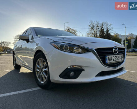 Білий Мазда 3, об'ємом двигуна 2 л та пробігом 52 тис. км за 12000 $, фото 7 на Automoto.ua