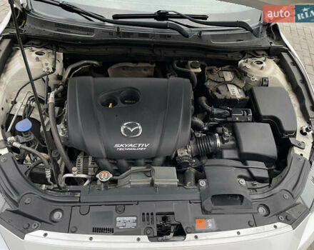 Белый Мазда 3, объемом двигателя 2 л и пробегом 168 тыс. км за 11100 $, фото 28 на Automoto.ua
