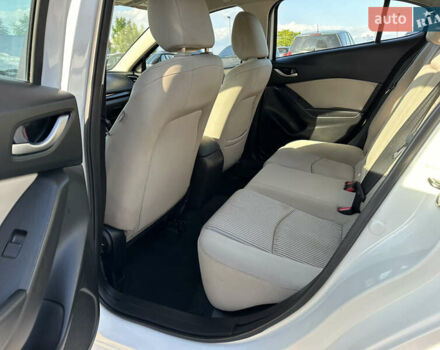 Білий Мазда 3, об'ємом двигуна 2 л та пробігом 156 тис. км за 10799 $, фото 17 на Automoto.ua