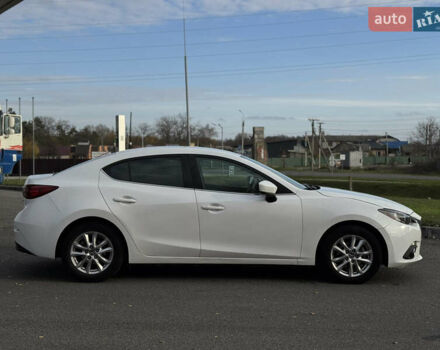 Білий Мазда 3, об'ємом двигуна 2 л та пробігом 161 тис. км за 10000 $, фото 8 на Automoto.ua