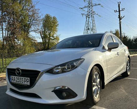 Білий Мазда 3, об'ємом двигуна 2 л та пробігом 52 тис. км за 12000 $, фото 4 на Automoto.ua