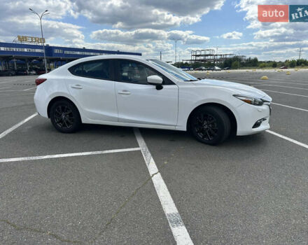 Білий Мазда 3, об'ємом двигуна 2 л та пробігом 80 тис. км за 9800 $, фото 6 на Automoto.ua
