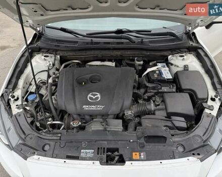 Белый Мазда 3, объемом двигателя 2 л и пробегом 142 тыс. км за 9000 $, фото 17 на Automoto.ua