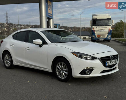 Білий Мазда 3, об'ємом двигуна 2 л та пробігом 161 тис. км за 10000 $, фото 9 на Automoto.ua