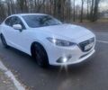 Белый Мазда 3, объемом двигателя 2 л и пробегом 111 тыс. км за 12500 $, фото 5 на Automoto.ua