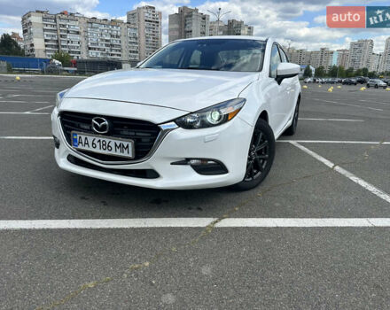 Білий Мазда 3, об'ємом двигуна 2 л та пробігом 80 тис. км за 9800 $, фото 2 на Automoto.ua