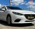 Белый Мазда 3, объемом двигателя 2 л и пробегом 190 тыс. км за 11000 $, фото 1 на Automoto.ua