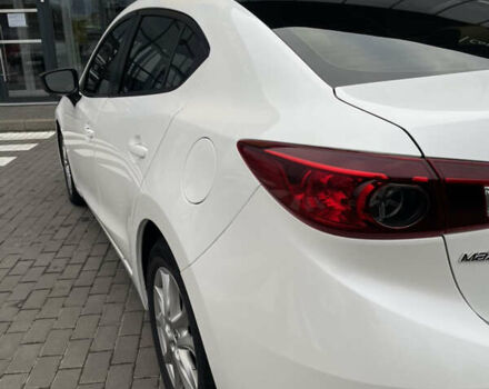 Белый Мазда 3, объемом двигателя 2 л и пробегом 168 тыс. км за 11100 $, фото 9 на Automoto.ua