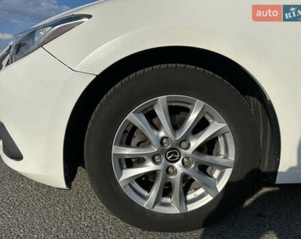 Білий Мазда 3, об'ємом двигуна 2 л та пробігом 156 тис. км за 10799 $, фото 8 на Automoto.ua