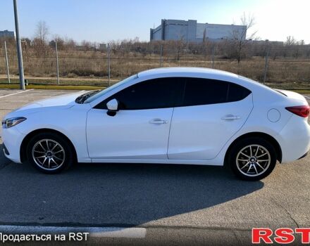 Белый Мазда 3, объемом двигателя 2 л и пробегом 139 тыс. км за 11000 $, фото 6 на Automoto.ua