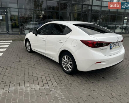 Белый Мазда 3, объемом двигателя 2 л и пробегом 168 тыс. км за 11100 $, фото 16 на Automoto.ua