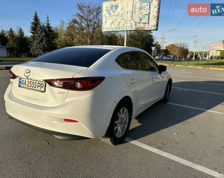 Білий Мазда 3, об'ємом двигуна 2 л та пробігом 52 тис. км за 12000 $, фото 8 на Automoto.ua