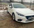 Белый Мазда 3, объемом двигателя 2 л и пробегом 167 тыс. км за 10500 $, фото 1 на Automoto.ua