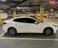 Білий Мазда 3, об'ємом двигуна 1.5 л та пробігом 89 тис. км за 12000 $, фото 3 на Automoto.ua