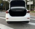 Белый Мазда 3, объемом двигателя 2 л и пробегом 178 тыс. км за 11500 $, фото 4 на Automoto.ua