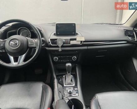 Білий Мазда 3, об'ємом двигуна 2 л та пробігом 166 тис. км за 12900 $, фото 7 на Automoto.ua
