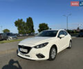 Білий Мазда 3, об'ємом двигуна 2 л та пробігом 156 тис. км за 10799 $, фото 1 на Automoto.ua