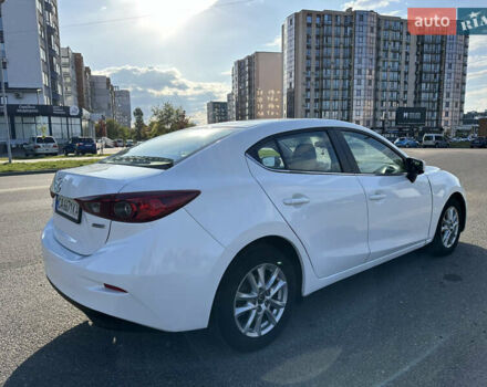 Білий Мазда 3, об'ємом двигуна 2 л та пробігом 156 тис. км за 10799 $, фото 4 на Automoto.ua