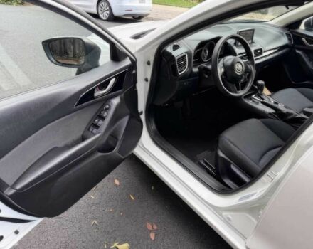 Білий Мазда 3, об'ємом двигуна 2 л та пробігом 70 тис. км за 8700 $, фото 7 на Automoto.ua