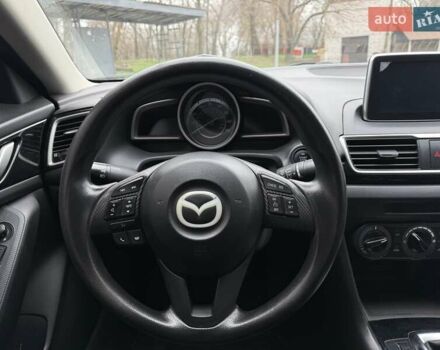 Белый Мазда 3, объемом двигателя 2 л и пробегом 142 тыс. км за 9000 $, фото 15 на Automoto.ua