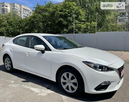 Белый Мазда 3, объемом двигателя 0 л и пробегом 48 тыс. км за 10900 $, фото 6 на Automoto.ua