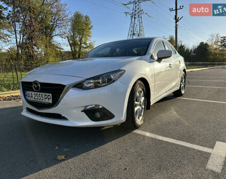 Білий Мазда 3, об'ємом двигуна 2 л та пробігом 52 тис. км за 12000 $, фото 3 на Automoto.ua