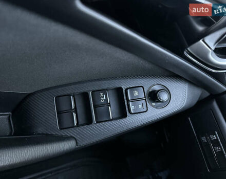 Білий Мазда 3, об'ємом двигуна 2 л та пробігом 52 тис. км за 12000 $, фото 16 на Automoto.ua